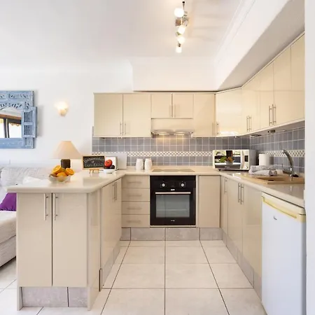 Luxury Seaside Retreat דירה סן מיגל דה אבונה